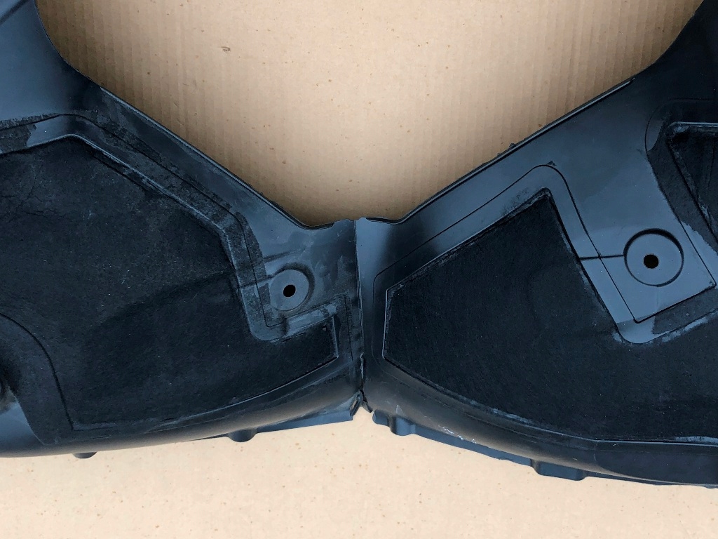 Подкрылок накладка крыла сторона правая  защита порог перед tesla y 2020- Цена