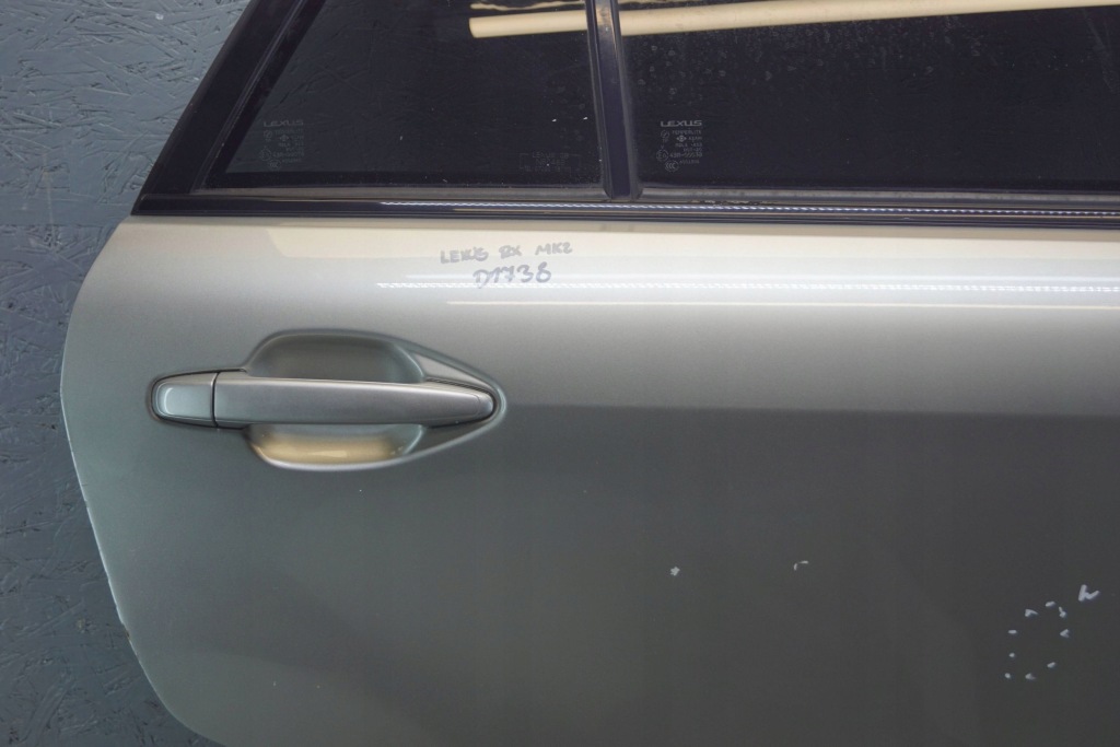 Lexus rx 2 2 дверь правый  задняя d1738 с Разборки