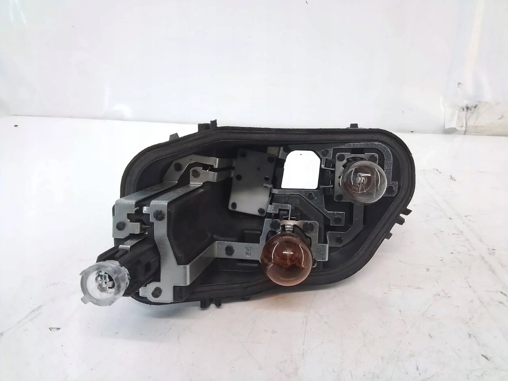 фото №1, Opel corsa f вкладыш лампы правый задняя