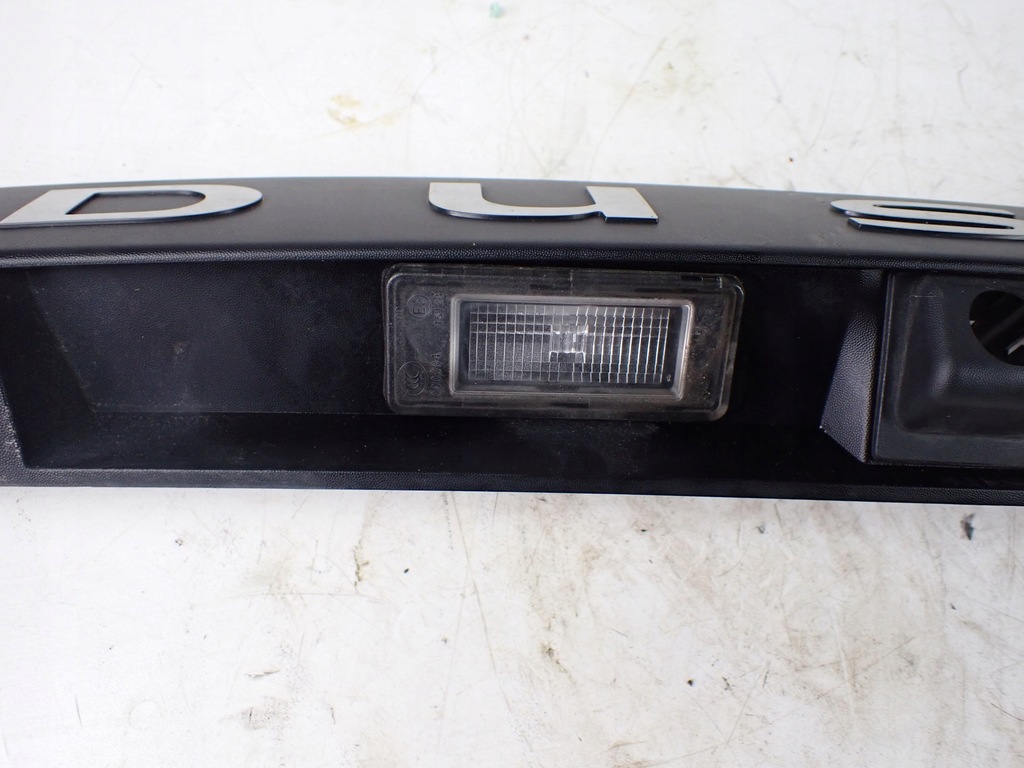 фото №7, Молдинг накладка крышки задняя с освещением dacia duster ii 848101807r