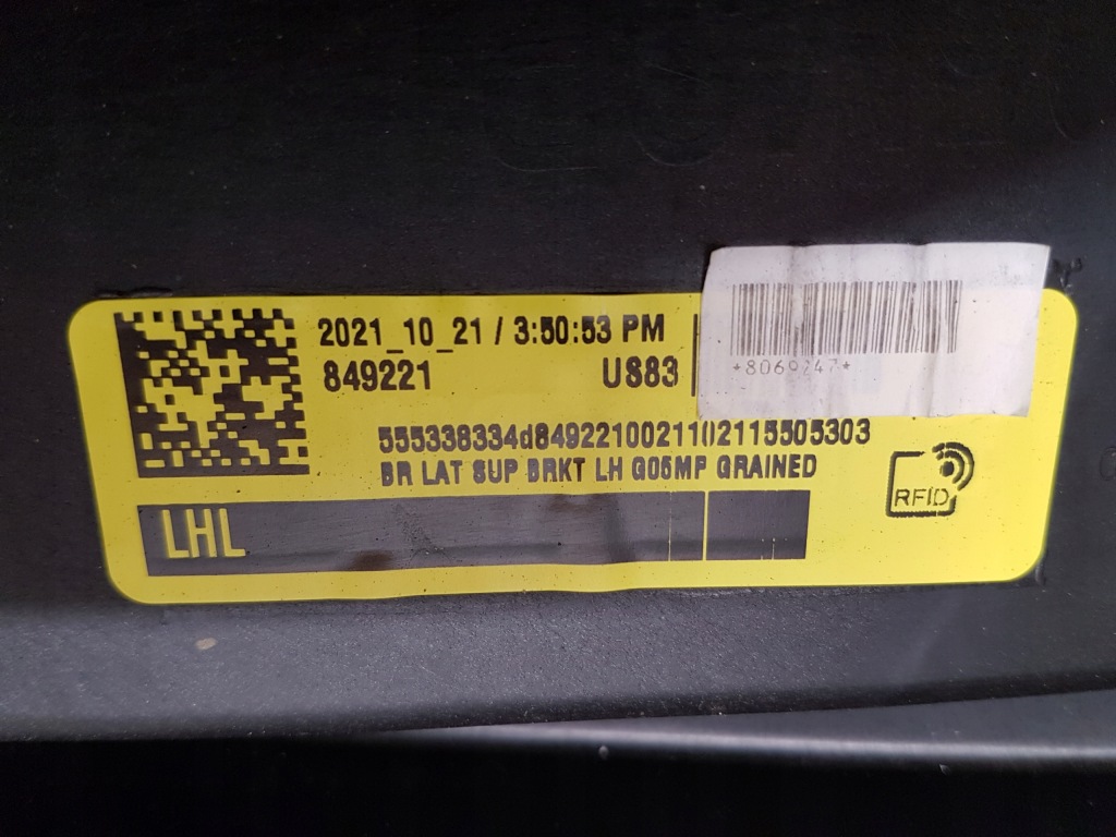 Направляющая бампера левый задний  bmw x5 g05 m-pakiet 8069247 Доставка