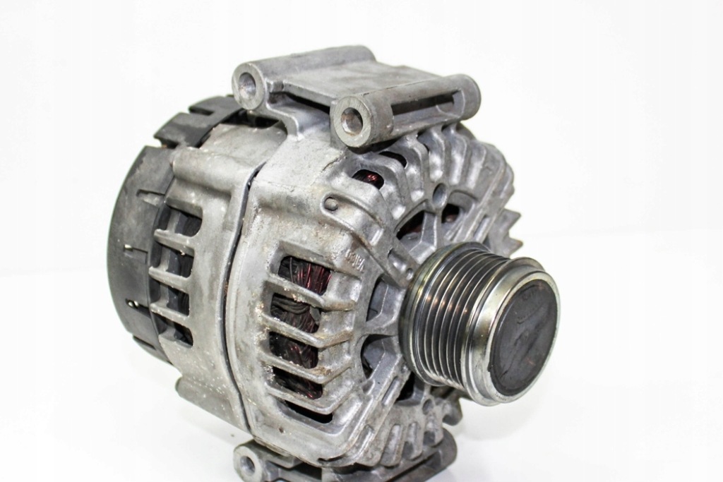 Генератор audi a6 4g2, c7, 4gc 06l903024a 2.0l бензиновый 185kw 2016 Недорого