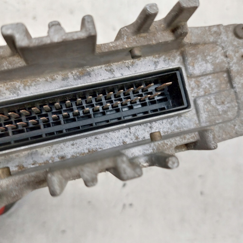 фото №10, Skoda felicia 1,3 1,6 блок управления бортовой компьютер двигателя 032906030ag 6160028406