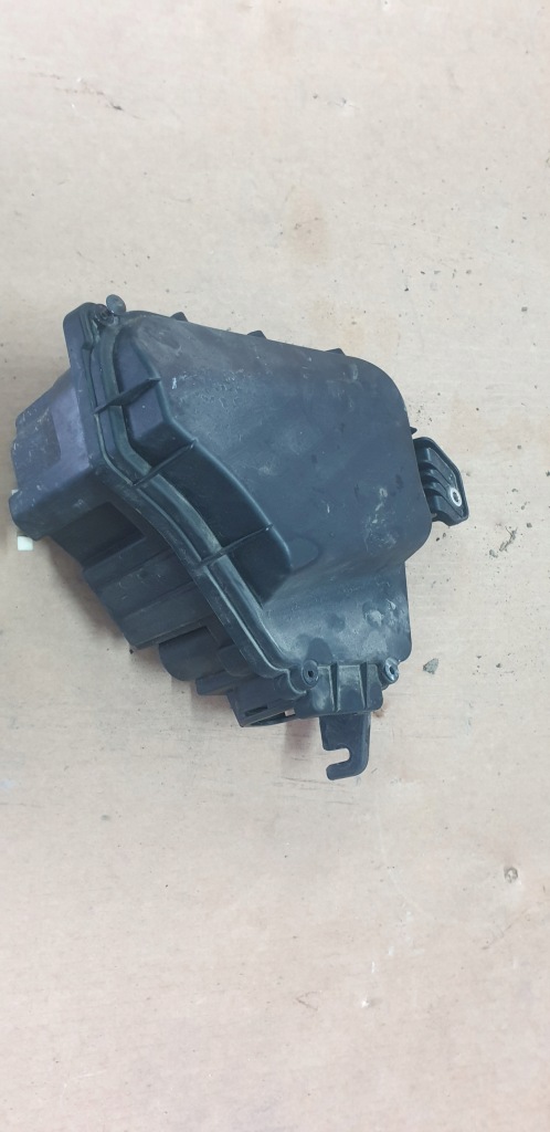 фото №1, Корпус предохранителей audi оригинальный номер 4h0937118