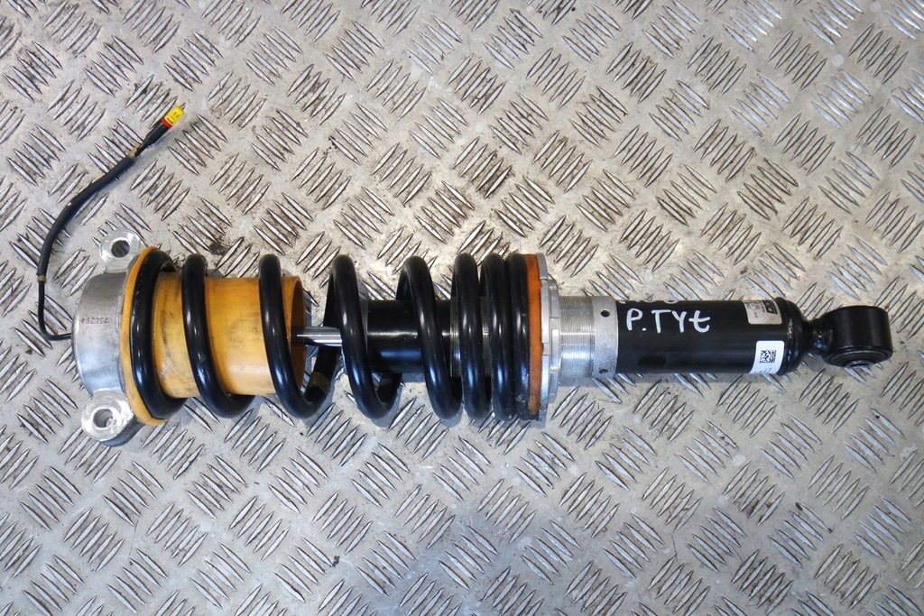 фото №1, Амортизатор задняя правый ferrari 488 338435