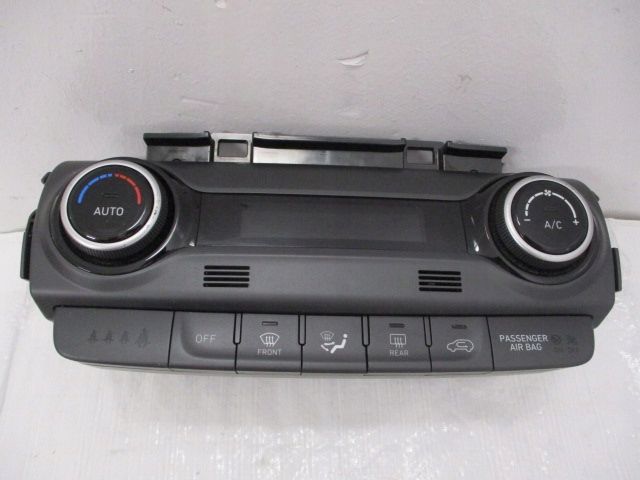 фото №1, Hyundai kona панель кондиционера