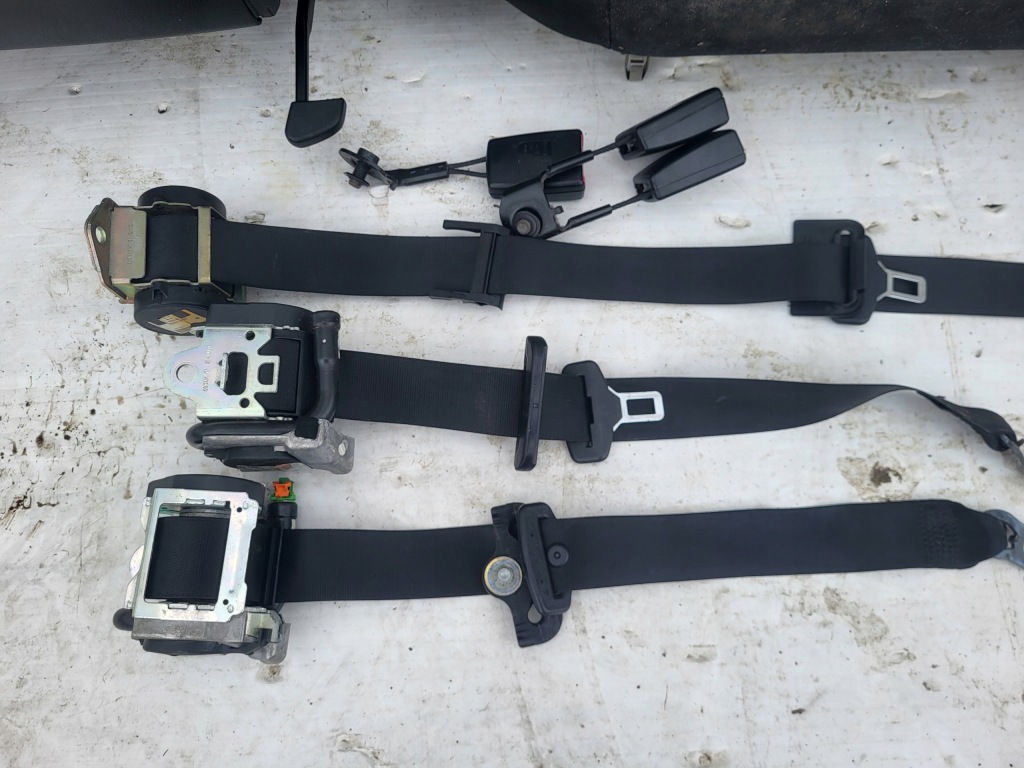 фото №8, Сидіння заднє сидіння ремені обшивки mercedes e w211 sedan