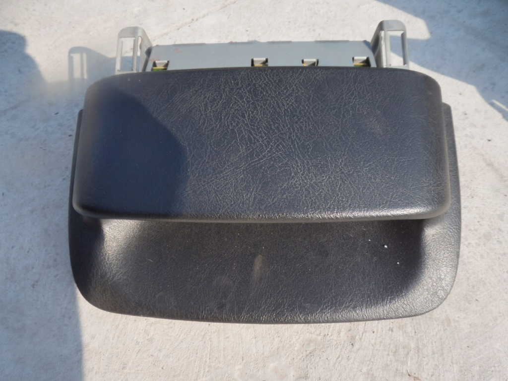 фото №1, Space star 1.6 1998 98 дисплей