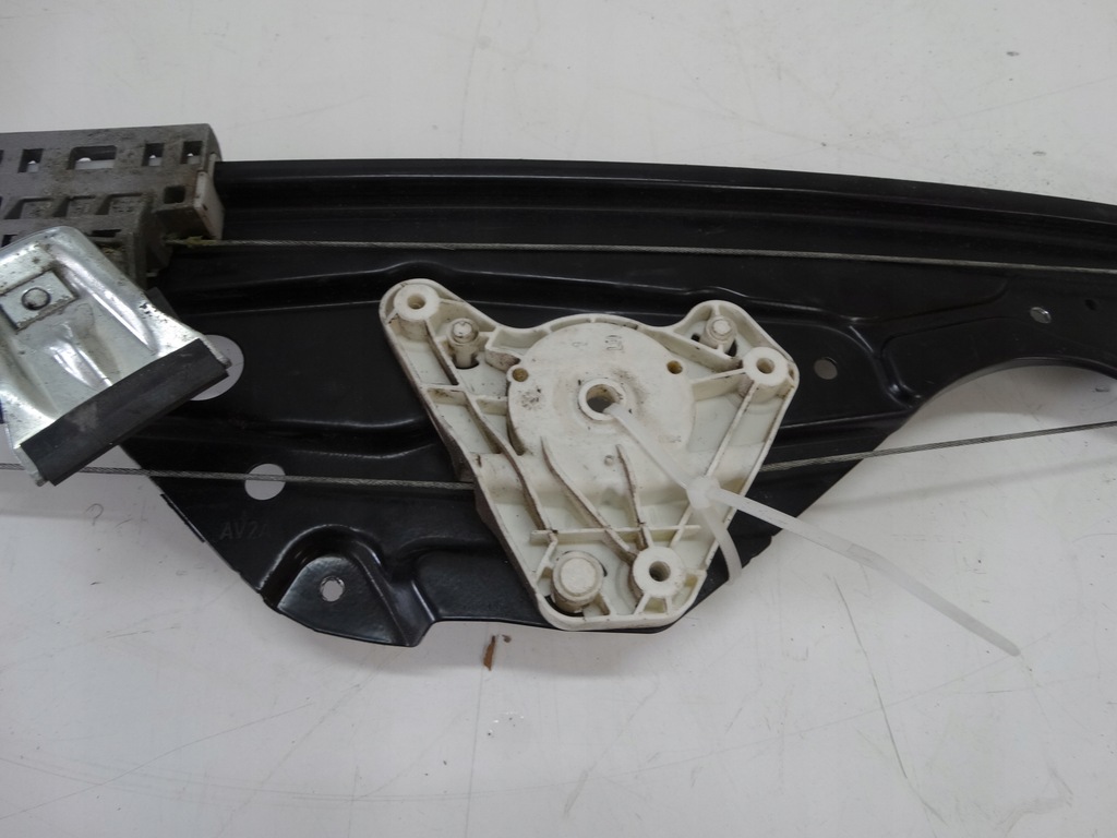 фото №9, Механізм скло лівий задня mercedes w211 2117300146