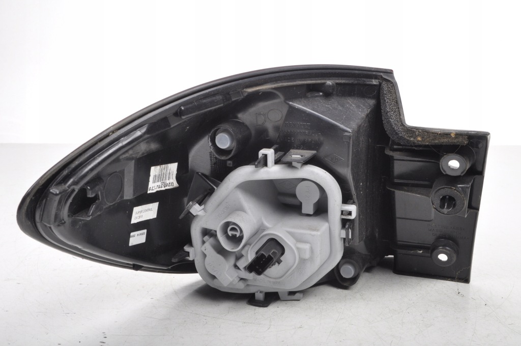 фото №4, Renault captur i лампа правая задняя правый задняя