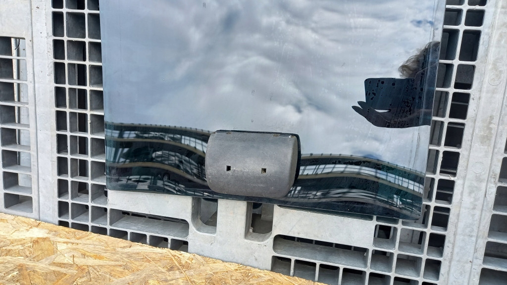 фото №8, Стекло кузовная правая land rover freelander