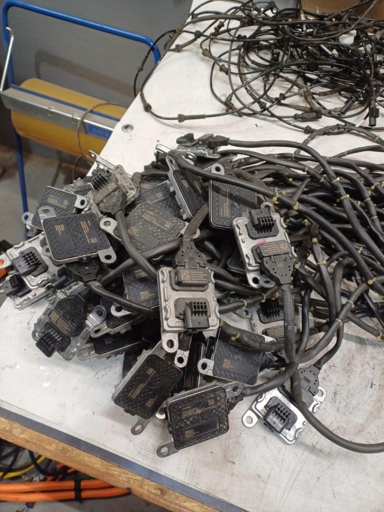 Датчик лямбда-зонд датчик nox jeep compass 2 46351636 Оригинал