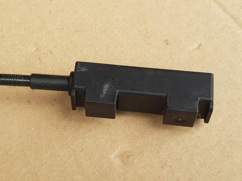 фото №10, Трос тягa замка відкривання капот / vw caddy iii 04-15 / 2k1823531