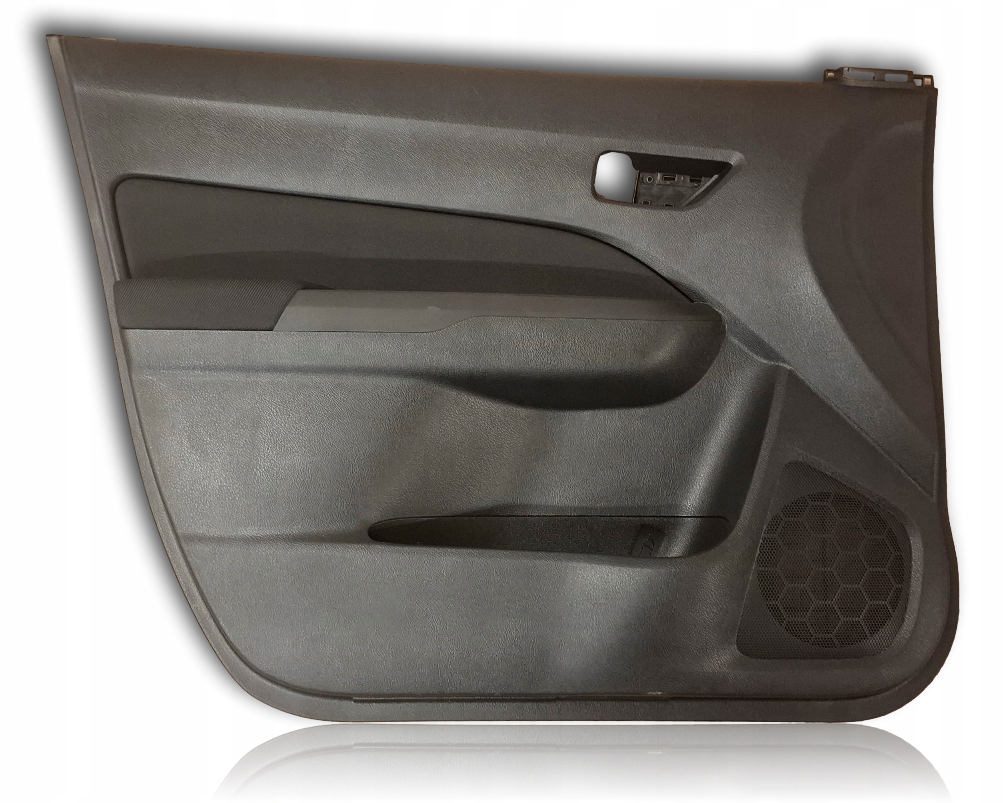 фото №1, Suzuki vitara 2015 - обшивка дверь левый перед