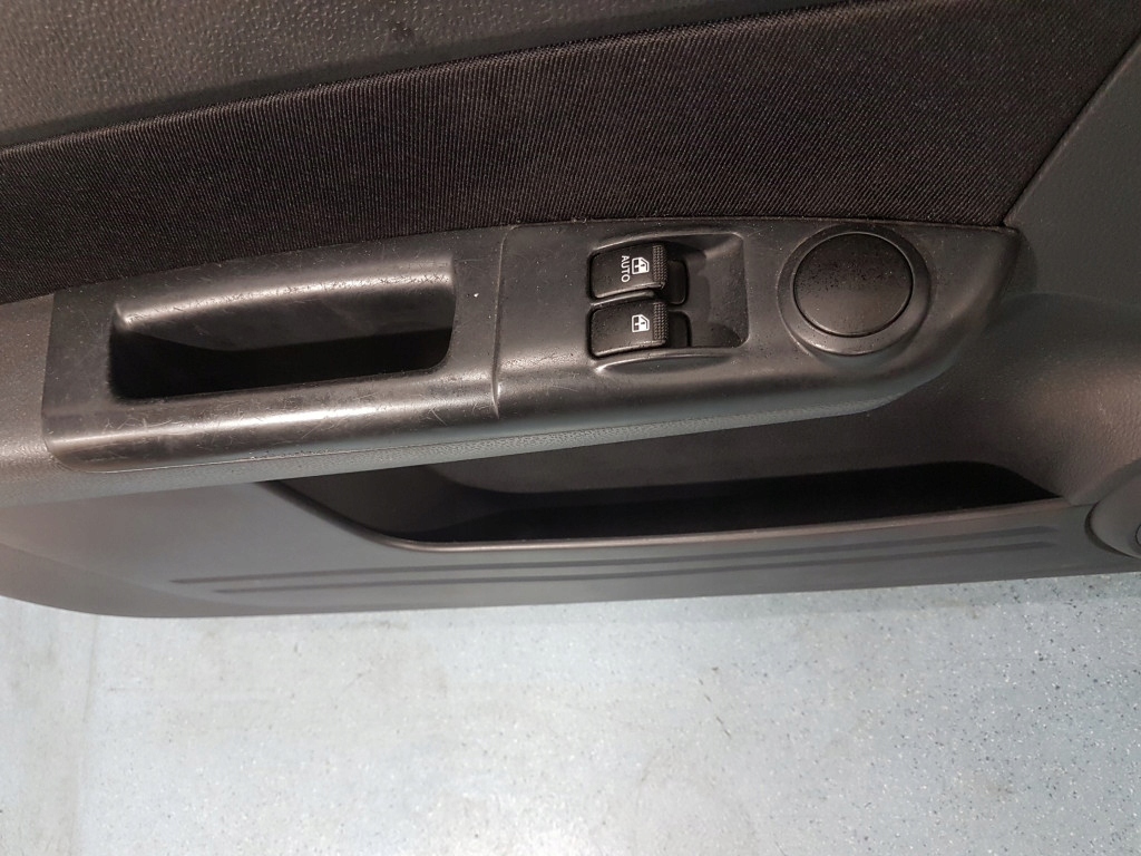 фото №9, Hyundai getz i 3d дверь перед левая eb - ebony black