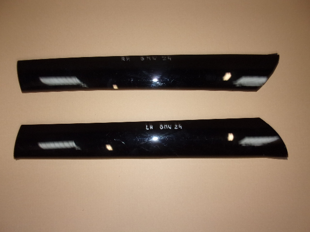 фото №1, Молдинг защита стойка bmw z4 g29 rh lh