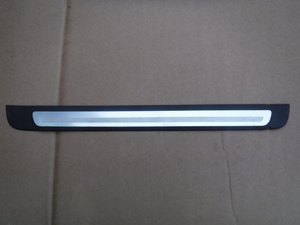 фото №1, Молдинг порог правый перед audi a4 b8 8k0853374