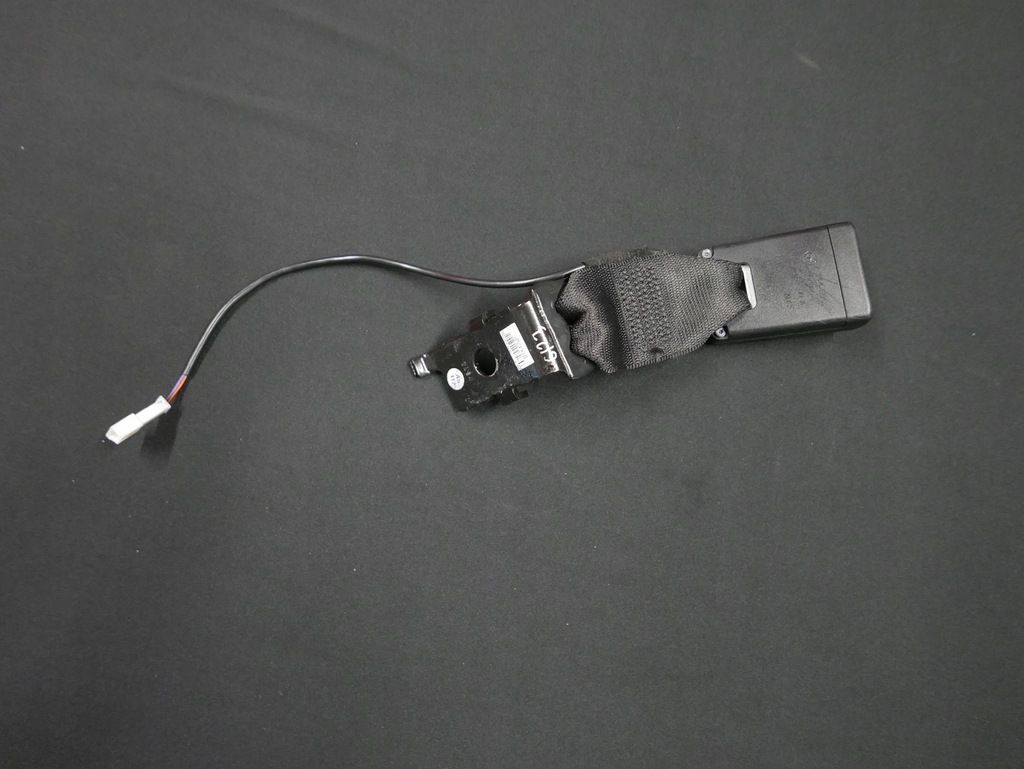 фото №1, Bmw x6 f16 замок кліпса поперечина задня середня задня 7344695