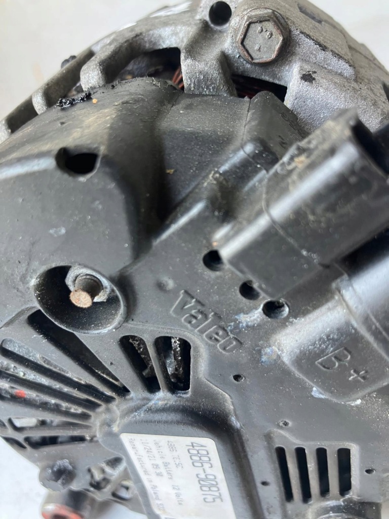 Генератор peugeot 4007 2.2 hdi 156 km valeo Оригинал