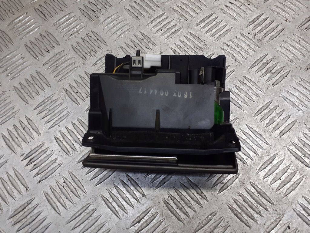 фото №1, Попільничка alfa romeo 156