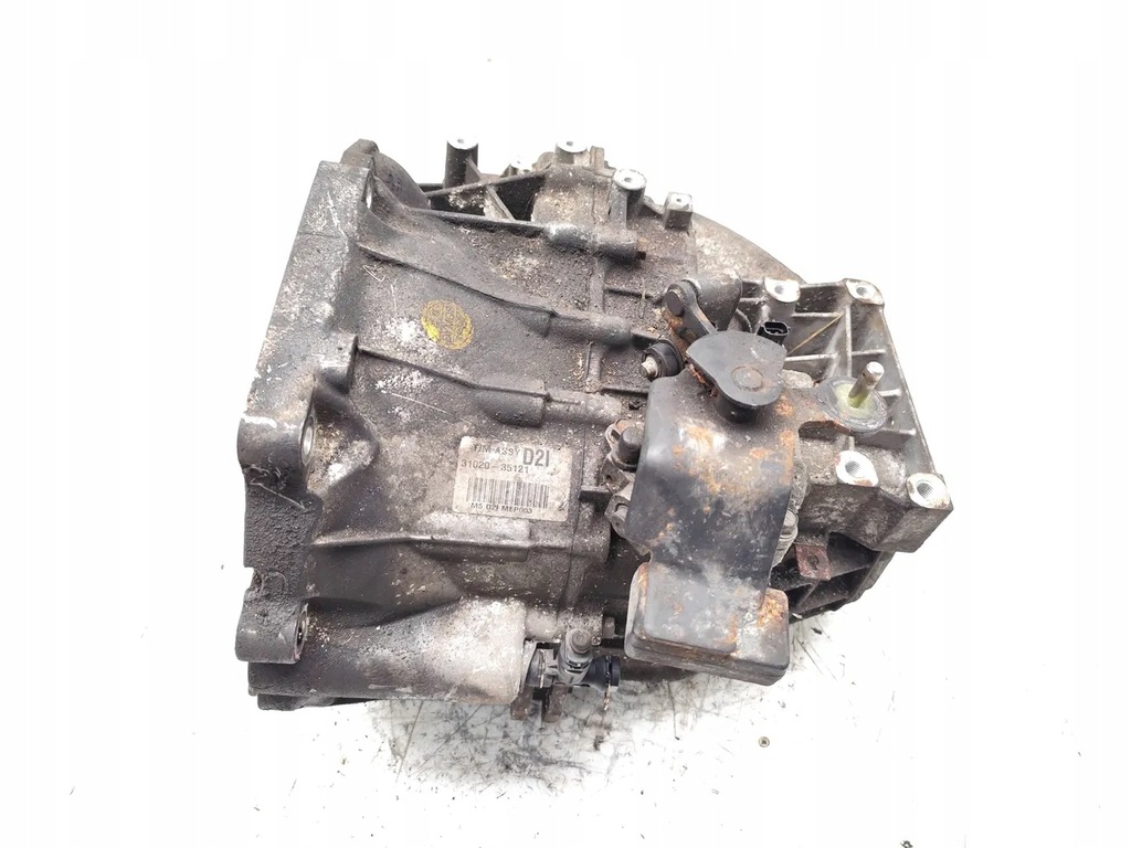 фото №13, Ssangyong xlv механическая 6-ступенчатая коробка передач передач e-xdi 160 дизель 2018 suv