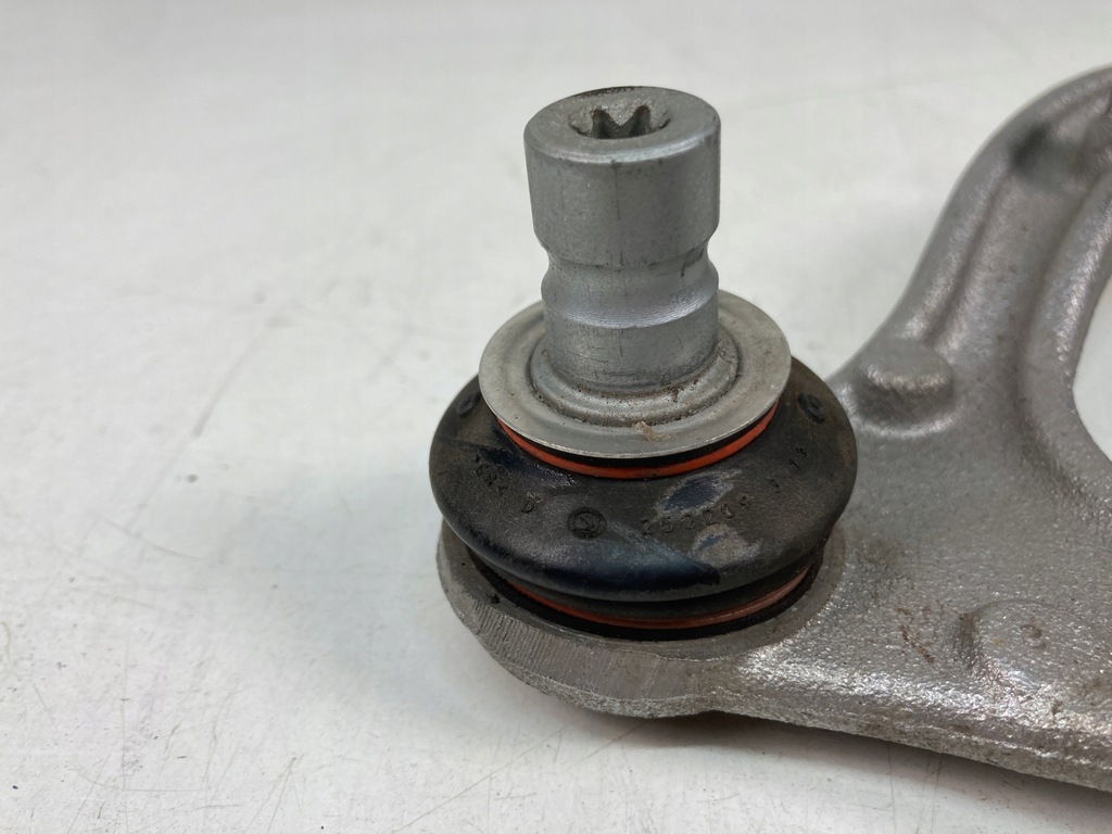 фото №9, Важіль правий передній верхній tesla model 3 y