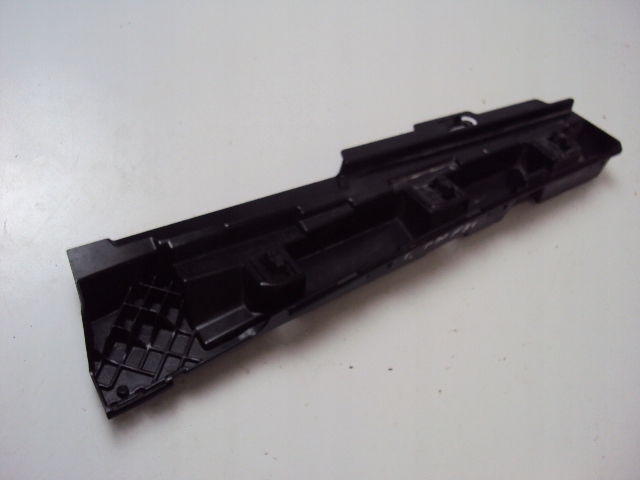 фото №4, Направляющая кронштейн порог правого bmw f30 f31