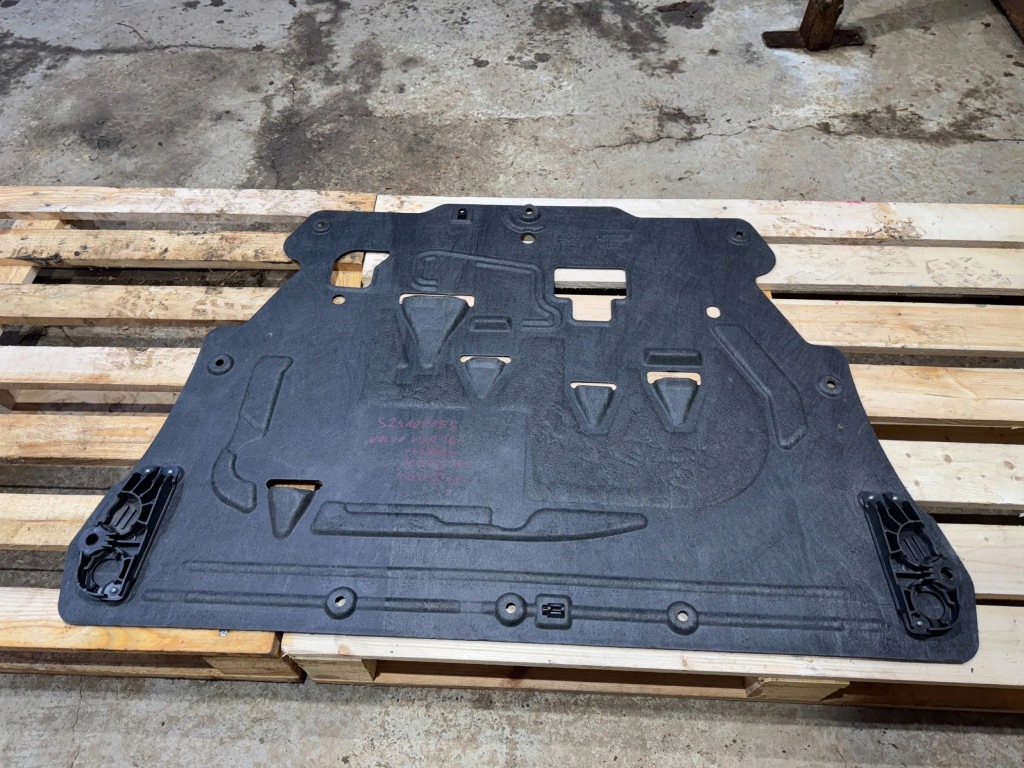 фото №9, Volvo v60 iii 3 18- xc60 ii 2 17- xc90 14- v90 16- плита захист pod двигун