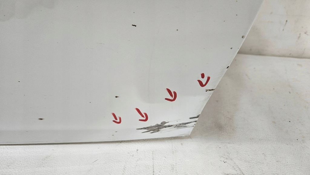 Дверь правое  задняя задняя tesla model y оригинальные Цена