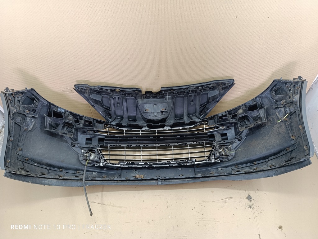 фото №11, Peugeot 307 fl lift бампер передний перед противотуманные фары с накладки