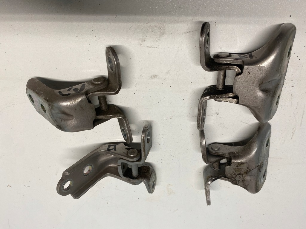 фото №1, Петли дверь задние hyundai tucson ii 15-21 оригинальный номер