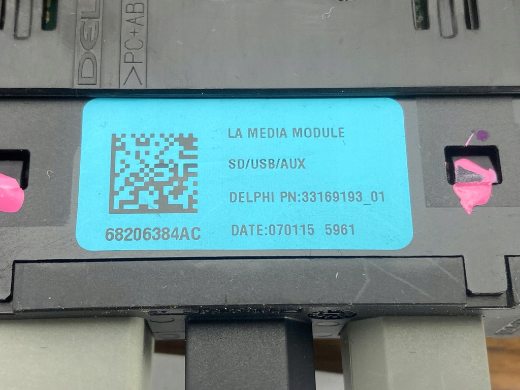 фото №7, Разъём usb sd aux туннель среднего dodge challenger charger 2015+ usa