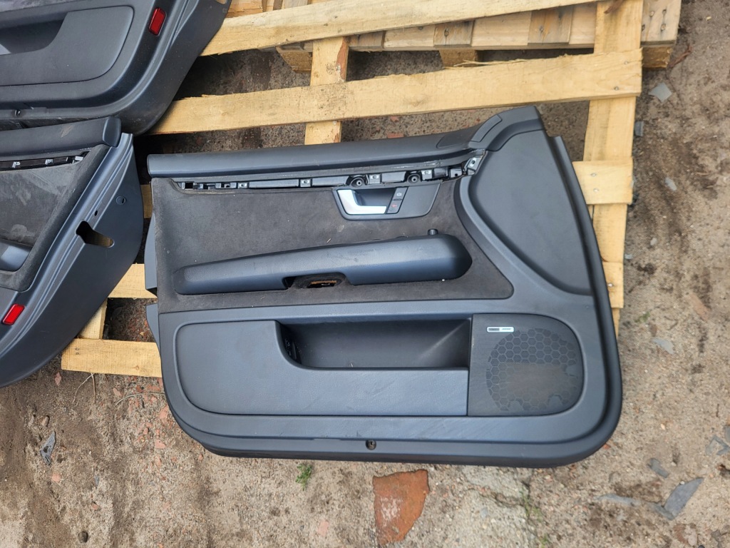 фото №7, Сидіння + обшивки заднє сидіння audi a4 b6 s line pół шкіра алькантара комплект