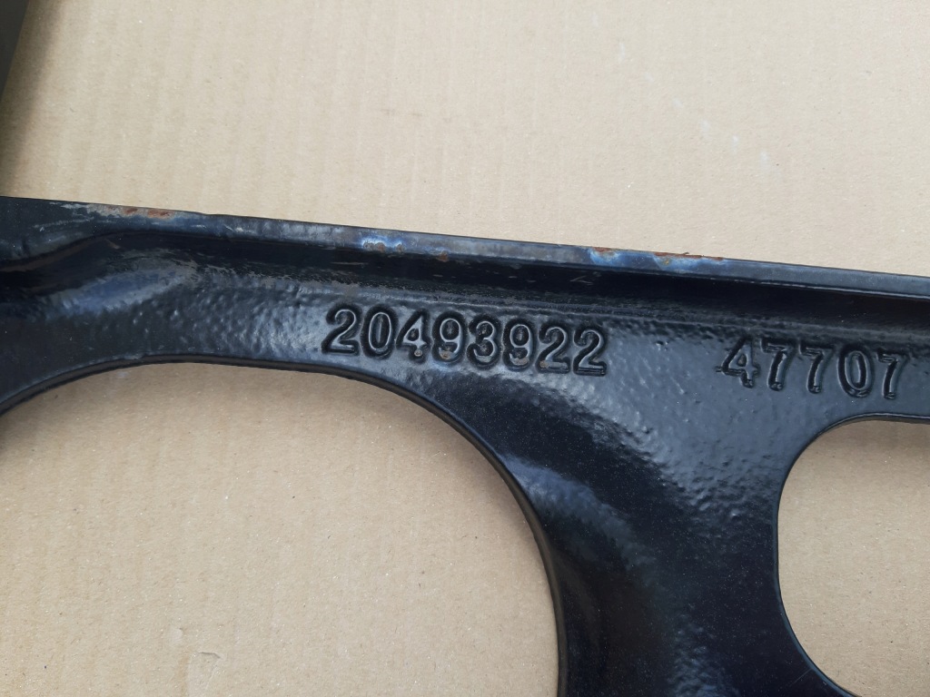 фото №4, Volvo fh renault кронштейн кронштейн спойлер 20493922