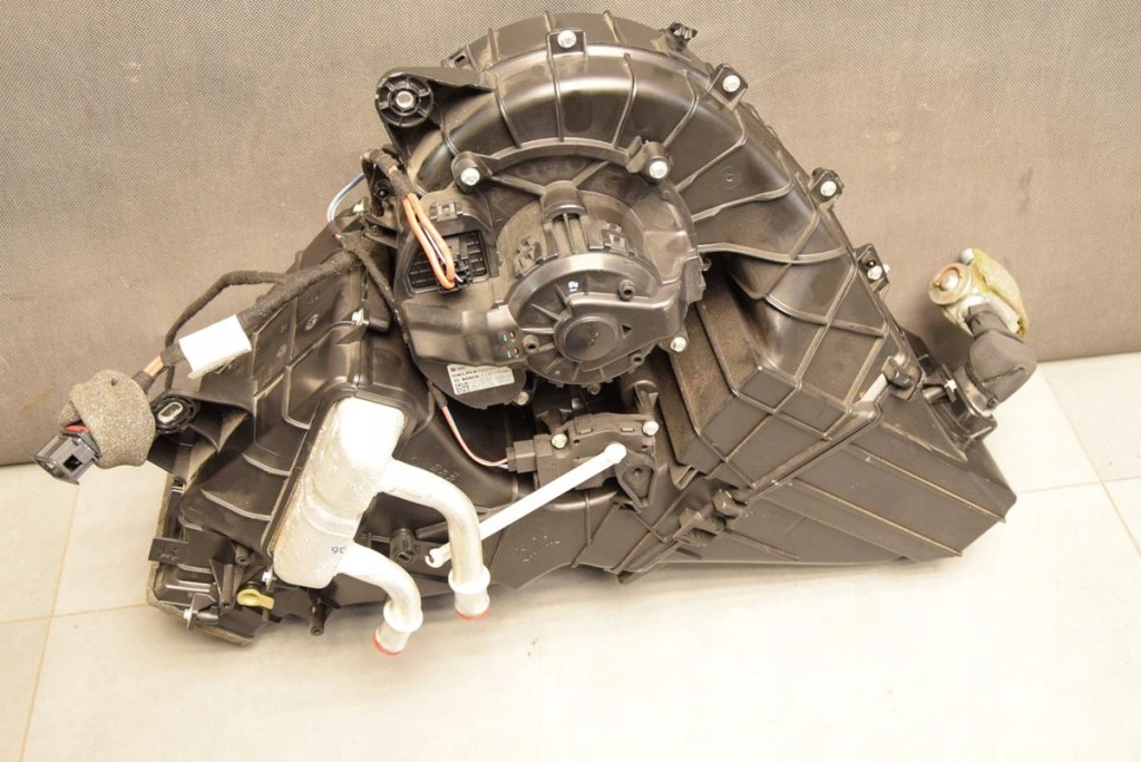 фото №6, Vw touareg 7p отопитель задняя 7p6820003a