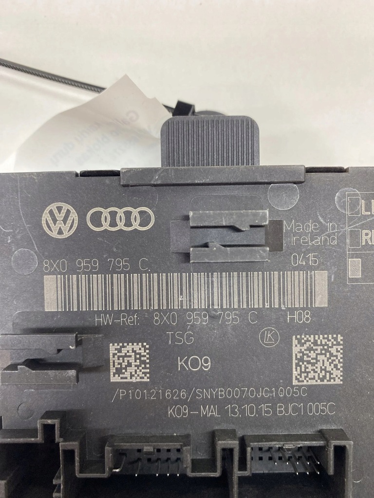 фото №6, Audi q3 8u 2016 задняя сторона левая блок управления / модуль дверь