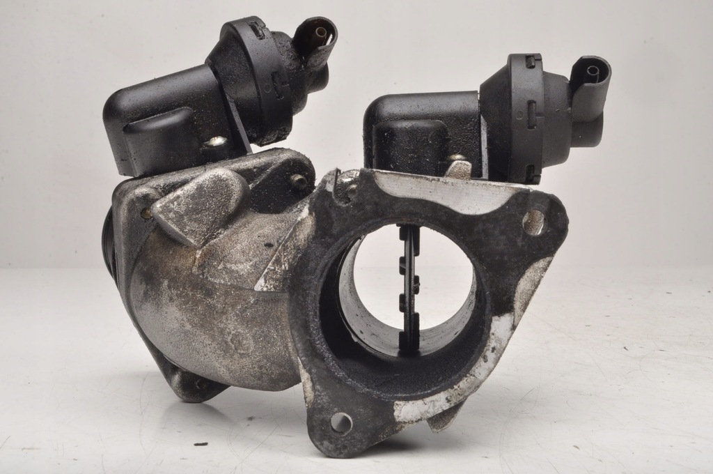 фото №6, Citroen c5 i 2.2 hdi дроссельная заслонка