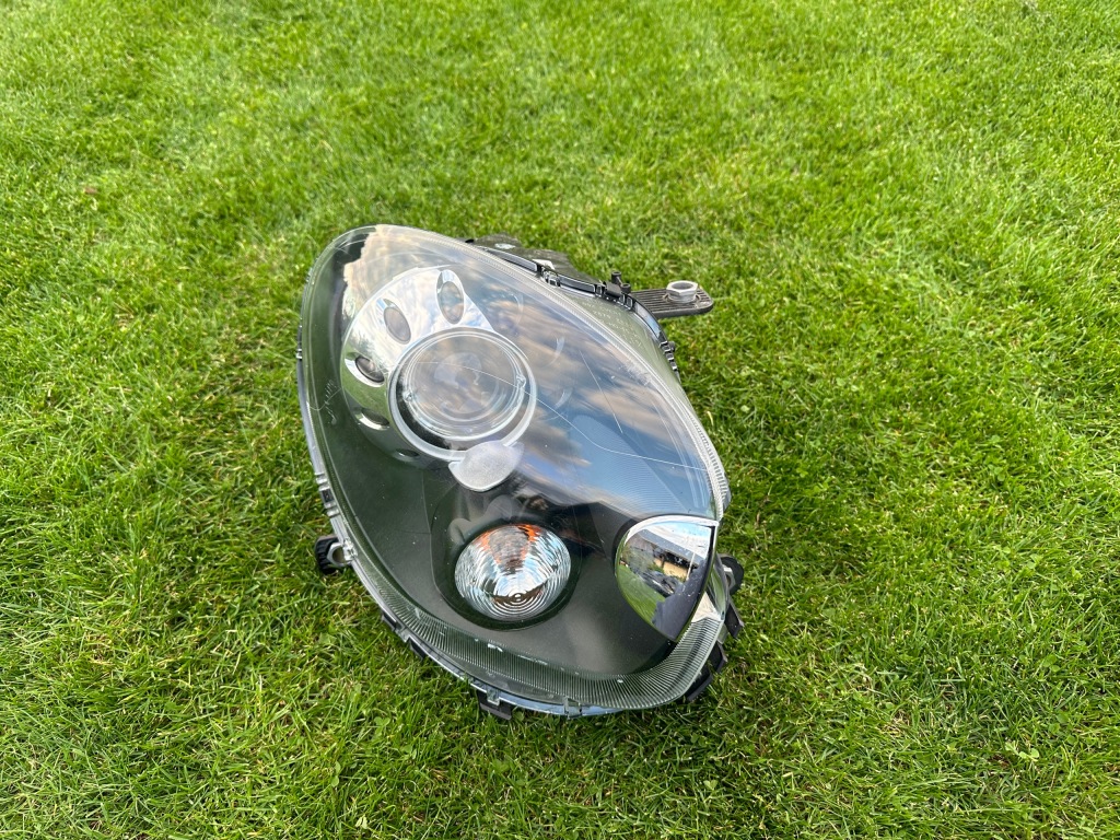 фото №1, Mini r60 countryman лампа правая ксенон czarna 9808250-06