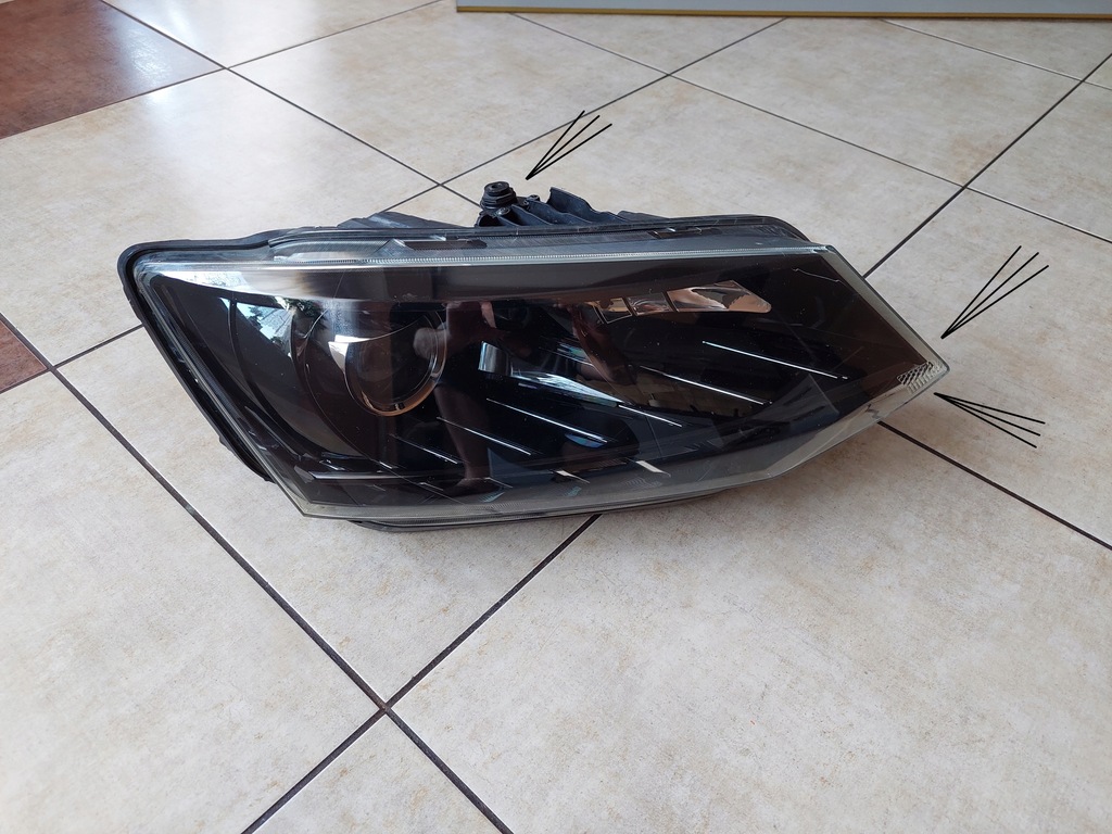 фото №1, Правая - линза - led - skoda fabia iii - 6v1