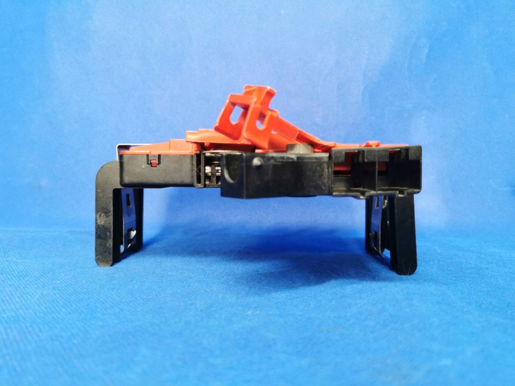 Распределитель тока bmw f11 v49177773-03 в Украине