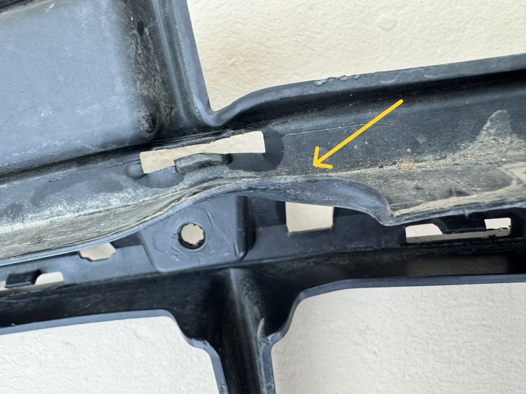 фото №15, Mercedes c klasa w206 21r- решётка средняя бампера перед a2068850602