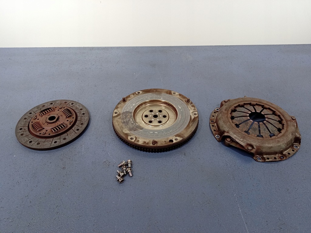 фото №1, Hyundai i30 i 1.6 cvvt 122km сцепление комплект