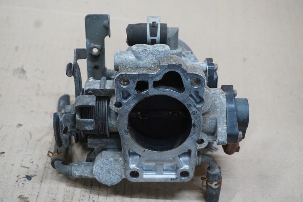 фото №11, Suzuki vitara дроссельная заслонка 2,0 16v j20a