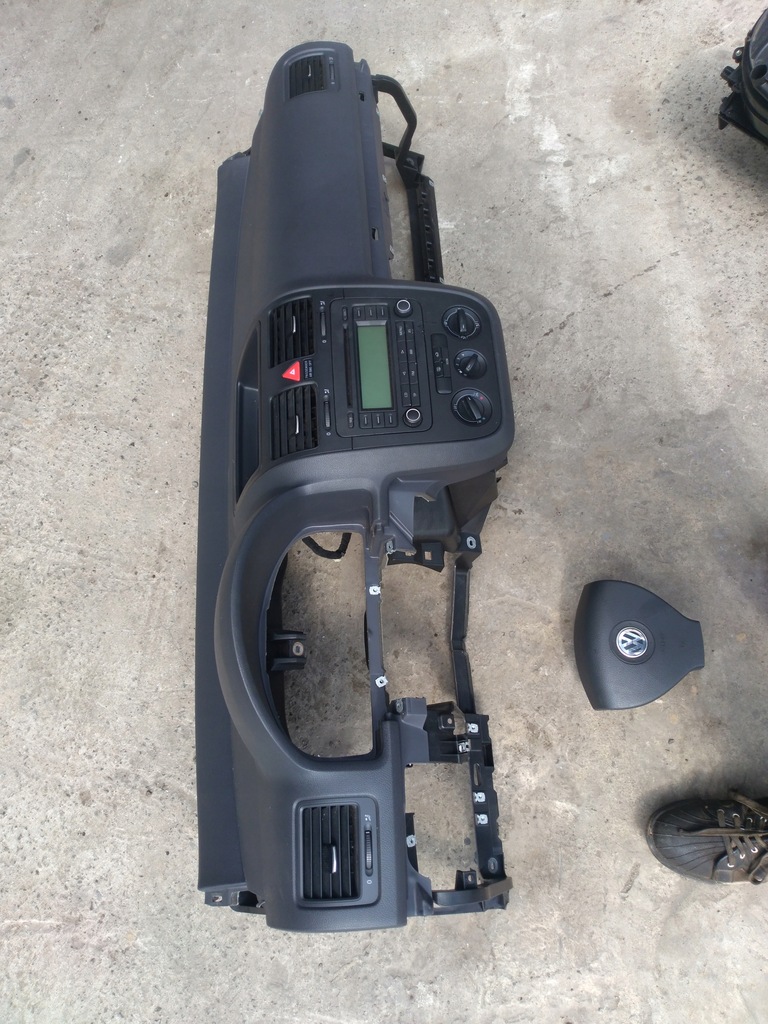 фото №1, Приборная панель распределителя приборная панель vw golf v