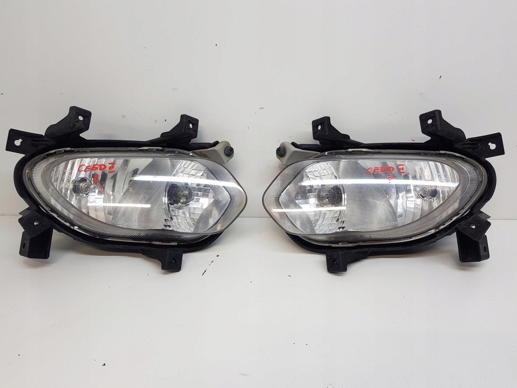 фото №1, Kia ceed ii протитуманна фара правий перед передній кронштейн 2012-