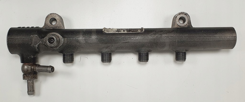 фото №1, Молдинг впрыскная mercedes glk x204 9144z230a