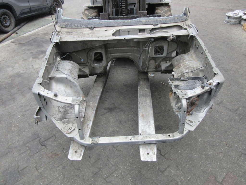 фото №1, Trailblazer 2001 pas перед балка + четверть kpl