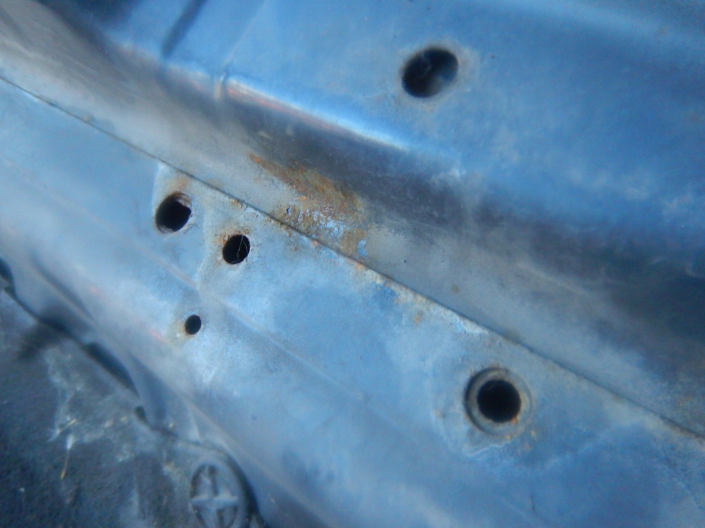 фото №5, Nissan almera tino 00-06 капот крышка двигателя