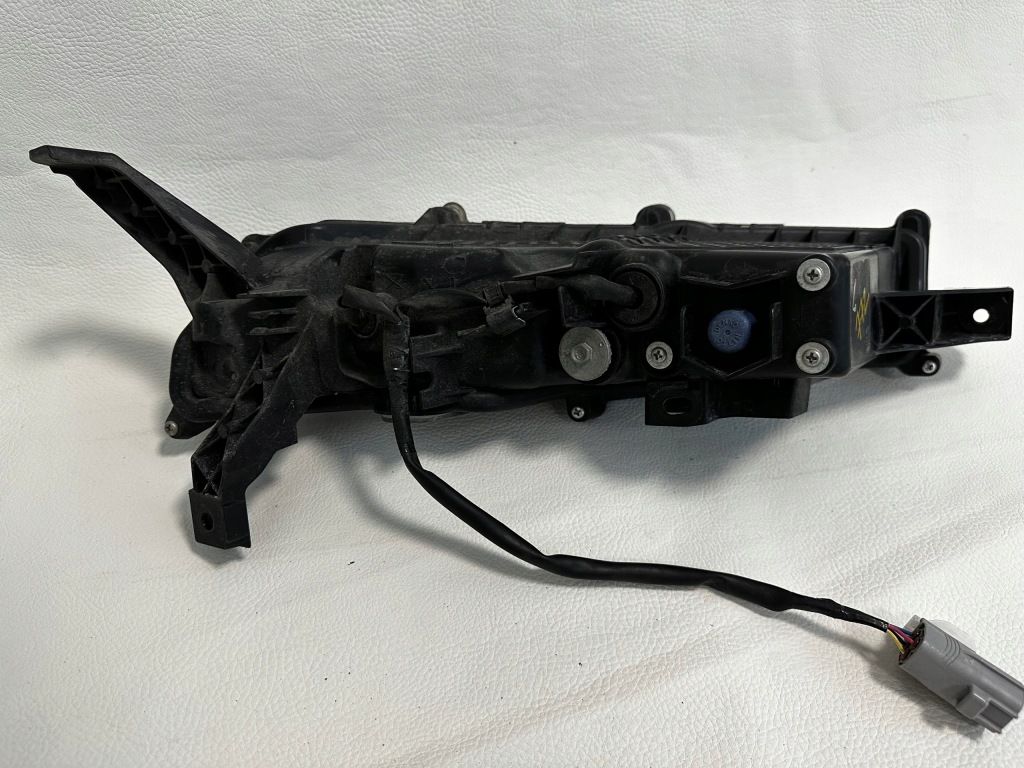 Lexus rx iv рестайлинг  противотуманная фара led drl правый rx400 rx450 Недорого