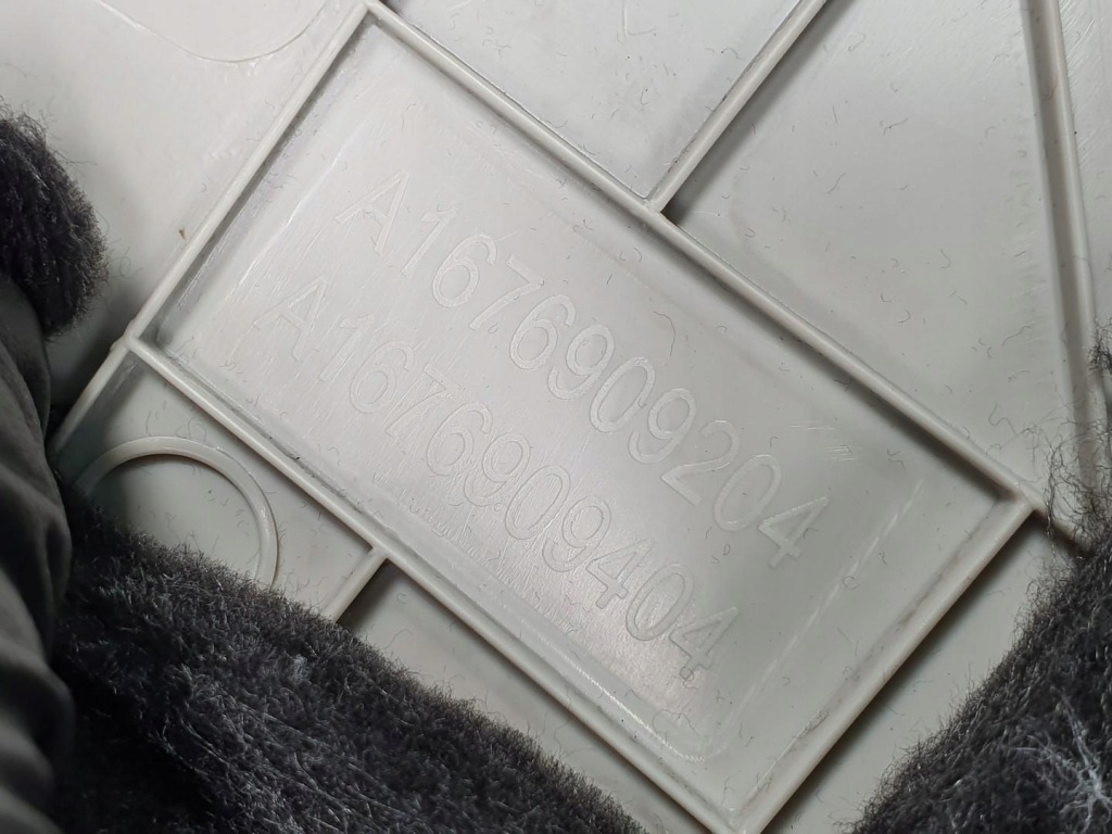 Пластик защита стойка c правая mercedes gle w167 a1676909204 с Разборки